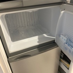 【AQUA冷蔵庫109リットル】2017年製の画像