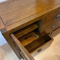キャビネット　棚　アジアン家具の画像