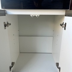 【スリム食器棚】お部屋を選ばず☆高級感もプラス☆の画像