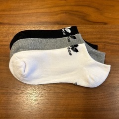 アディダスソックス3足セットの画像