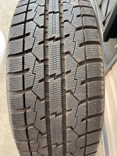 TOYOスタッドレスタイヤ　225 55 r17バリ溝　21年製　4本セット