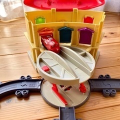 【値下げ❗️】チャギントン　大きな車庫セットの画像