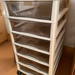 フロアケース　取引中