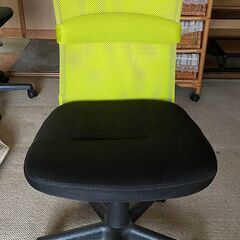 デスクチェア　