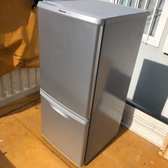Panasonic 冷蔵庫　138L 2015