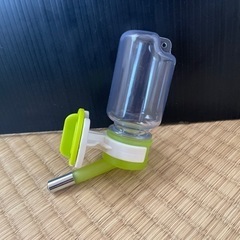 ペット用　水飲み