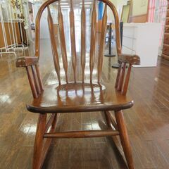 品名　ロッキングチェア【府中市再生家具】№１３０ 