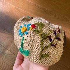 ネパール人の手刺繍のキャップの画像