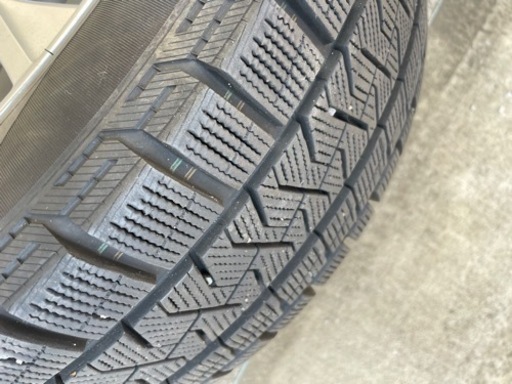 215/50R17スタッドレスタイヤホイールセット