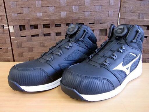 ☆未使用品 MIZUNO ALMIGHTY LSⅡ73M BOA 27.0cm プロテクティブスニーカー プロスニーカー ミズノ ミドルカット ブラック×ホワイト 札幌 北20条店