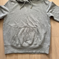 GU  パーカー　Mサイズ　グレーの画像