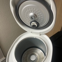 アイリスオーヤマ炊飯器1.5合炊きの画像