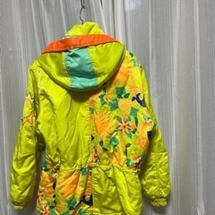 差し上げます　キッズ　スキーウェア　の画像