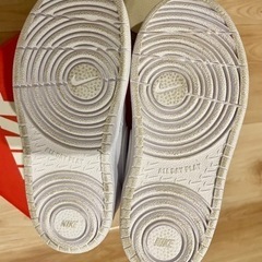 ナイキ　16cm NIKE COURT BOROUGH LOW 2 白いスニーカーの画像