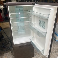 Panasonic 冷蔵庫　NR-B171W-T型の画像
