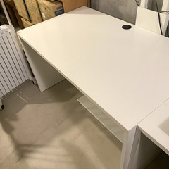 オフィス用デスクの画像