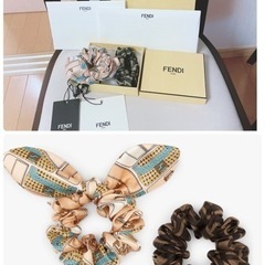 新品　FENDI フェンディ　シュシュ　ライトブルーシルクゴム ヘアバンド2点セット　ブランド　ハイブランド　425