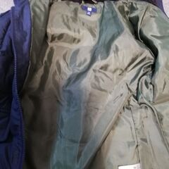 ユニクロ　130 　中綿　アウター　　紺の画像