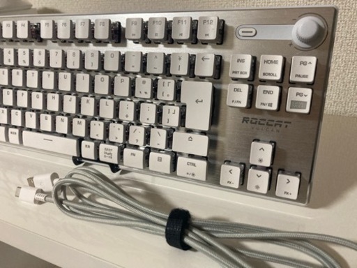 「値下げ‼︎」ROCCAT テンキーレスゲーミングキーボード　15,000円