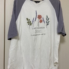 お花柄ラグラン風Tシャツ🌷