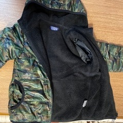 フード付き極暖キッズアウター140 迷彩　カモフラの画像