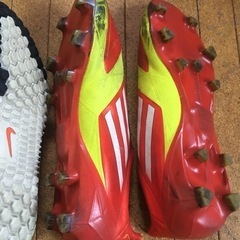 サッカーシューズ　28cm 29cm 4点セット リユースの画像