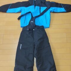 ジュニアスキーウエア　130㎝の画像