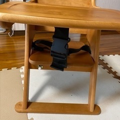 ベビーチェア　ローチェア　木製の画像