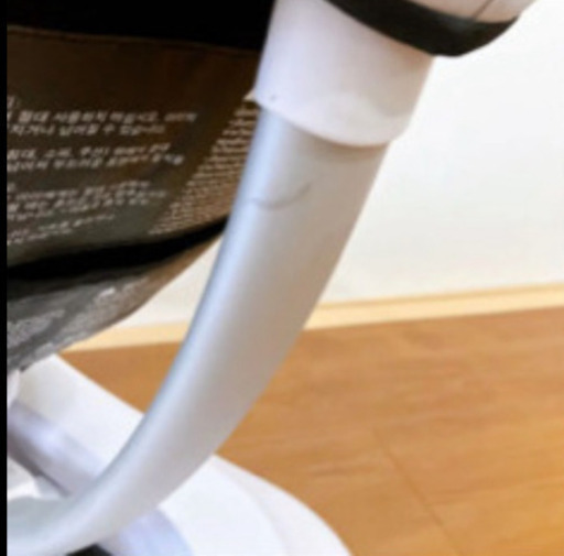 電動バウンサー　ロッカールー　4moms