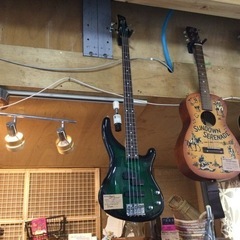 Greco Phoenix エレキベース パッシブ（ケース付き）...
