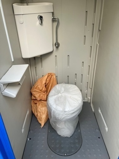 中古仮設トイレ　水洗　