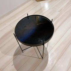 【引き取り相手確定しました】サイドテーブル　simple Designの画像