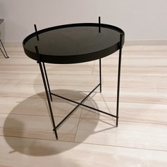 【引き取り相手確定しました】サイドテーブル　simple Designの画像