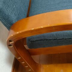 低い椅子の画像