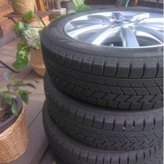 ブリヂストン スタッドレスタイヤ 165/60R15 77Q