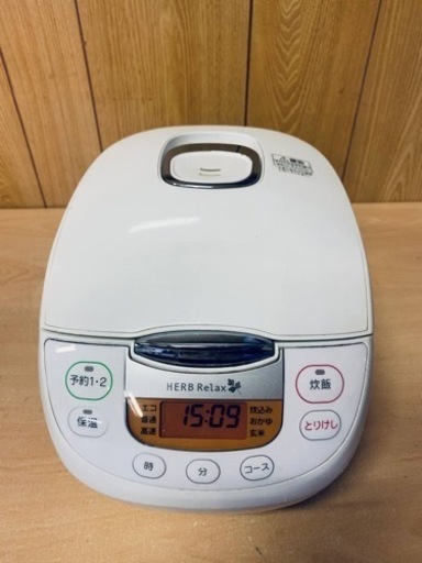 ET267番⭐️ヤマダマイコンジャー炊飯器⭐️