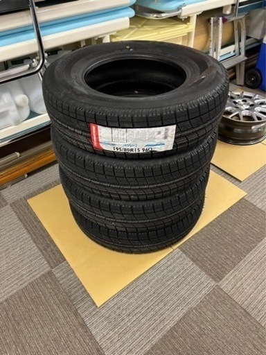 未使用 195/80R15 96Q スタッドレスタイヤ　値下げしました