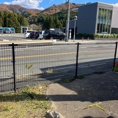 【お譲り予定者決定してます】屋外メッシュフェンス  ※自分で取り外しできる方限定の画像