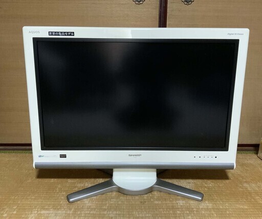 SHARP シャープ　AQUOS アクオス　32型　液晶テレビ