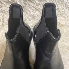 【美品】26.5cm ZARA レザーブーツ サイドゴア 人気商品の画像