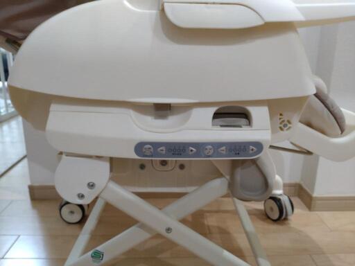 コンビ　ネムリラ　電動ハイローチェア