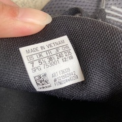 adidas ★ スニーカー 24cm 人気の画像