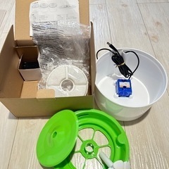 【ほぼ新品】ペット用 循環式 給水器の画像