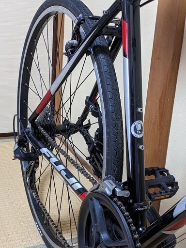 クロスバイクFUJI SPARROWMサイズ (ギャム) 湘南台のクロス
