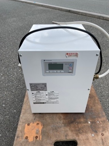 ■中古品 日本イトミック 電気温水器 ESN20BRX220B0 20L 単相200V 2015年 動作問題なし■