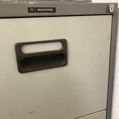 TOYOSTEEL ファイリングキャビネット4段　サイズ約40cm✖️50cm✖️140cmの画像