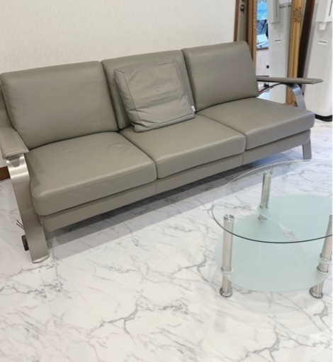 KELVIN GIORMANI Luxury Sofas 3人掛け高級ソファー（クッション付き）