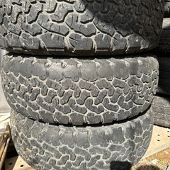 ハイエース　キャラバン　タイヤホイールの画像