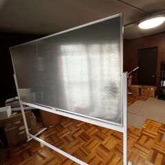 片面L字脚ホワイトボード（無地）の画像