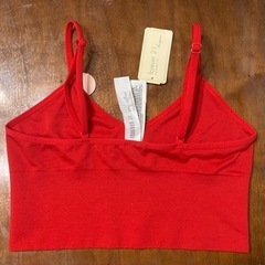 新品Forever21 シームレストップスの画像